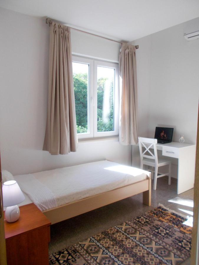 Kovac Riverfront Apartments موستار المظهر الخارجي الصورة