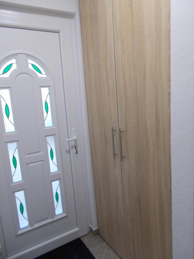 Kovac Riverfront Apartments موستار المظهر الخارجي الصورة