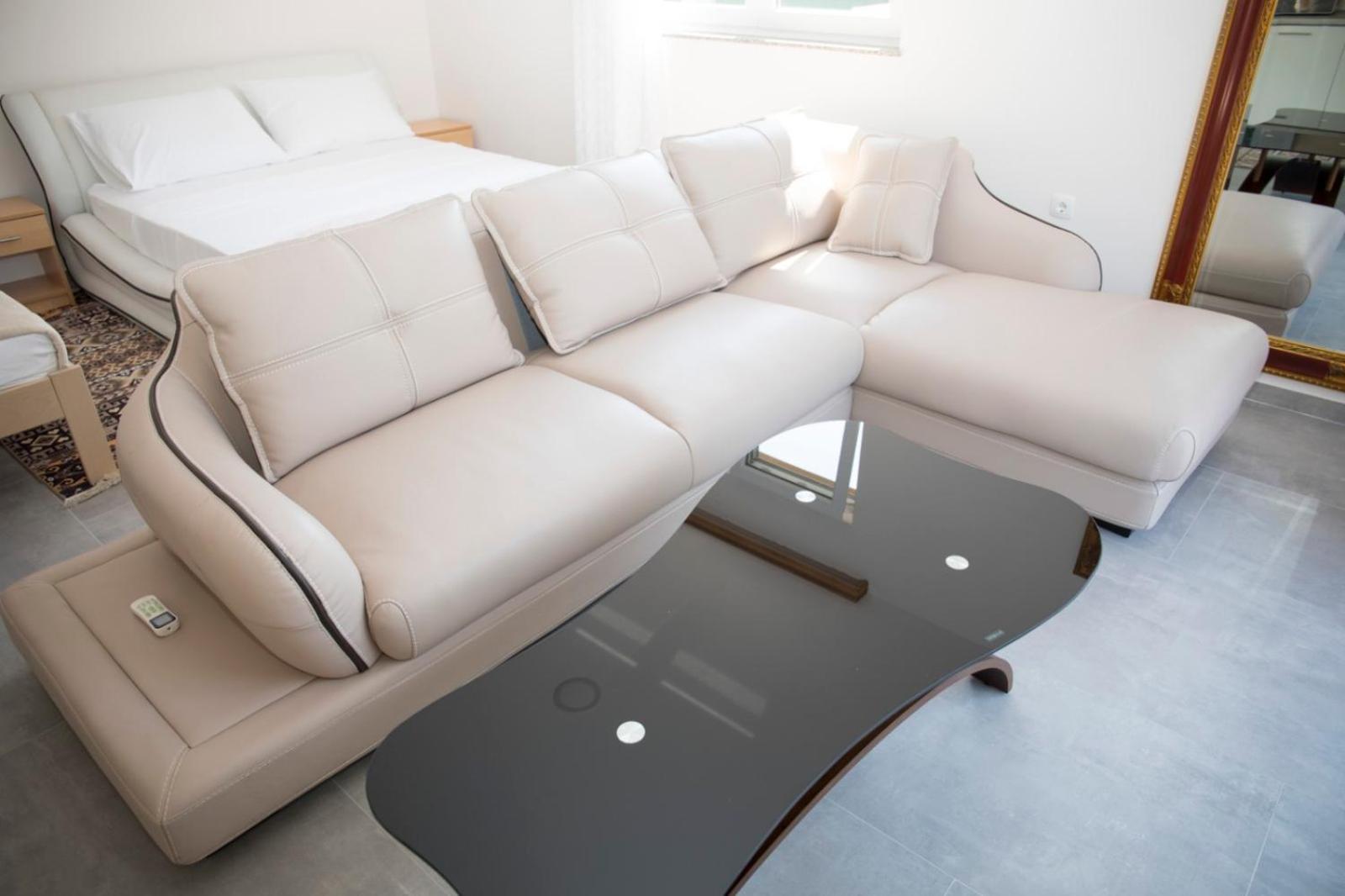 Kovac Riverfront Apartments موستار المظهر الخارجي الصورة
