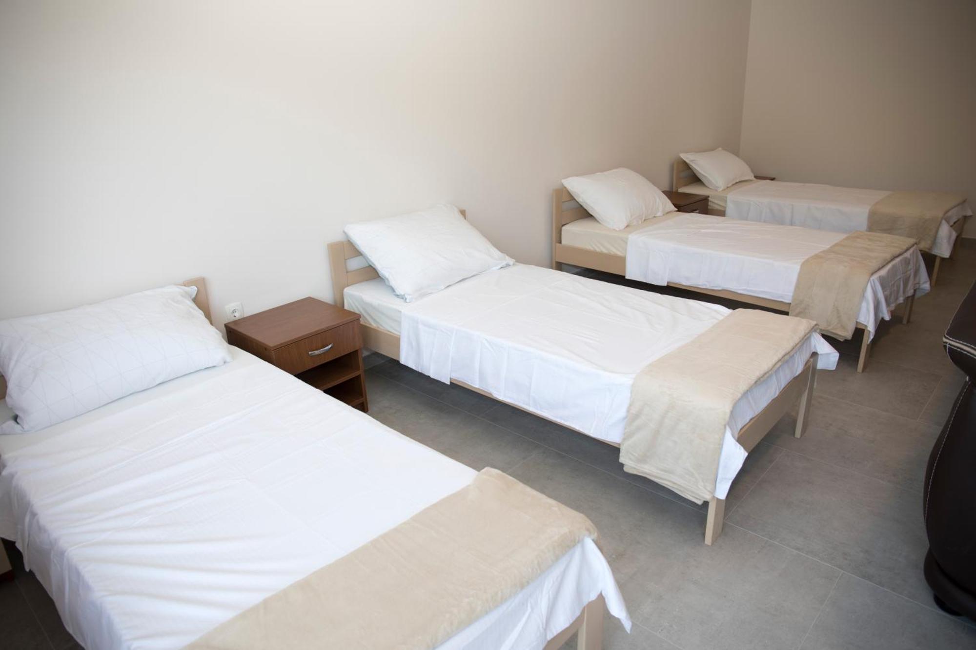 Kovac Riverfront Apartments موستار المظهر الخارجي الصورة